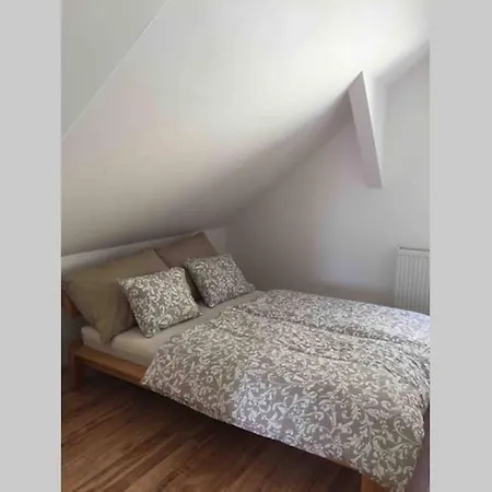 Haus Mit 3 Schlafzimmer Und Garten * Amstetten